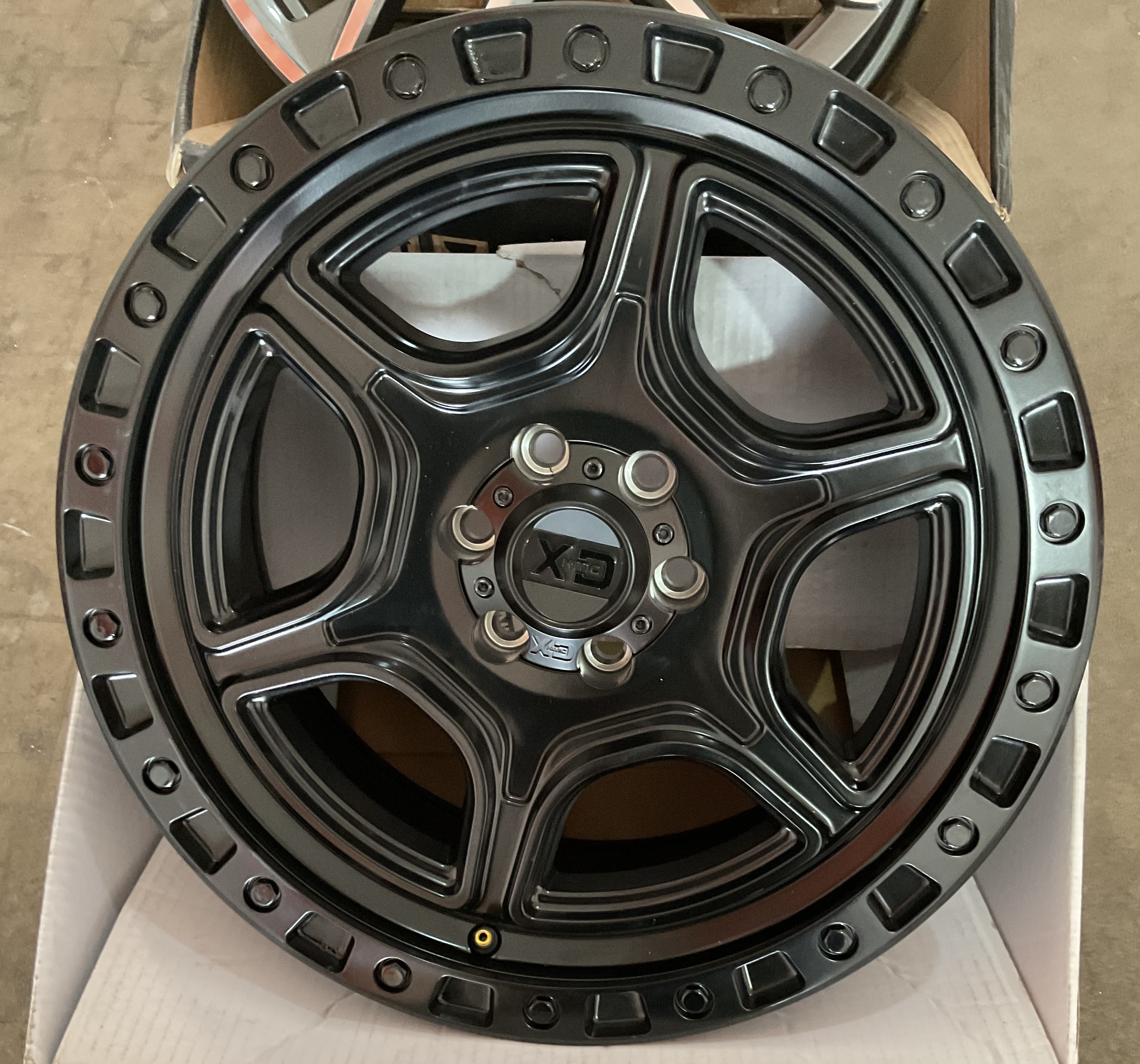 CX — R116